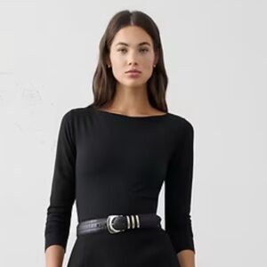 EUC Banana Republic Black Long Sleeve Pullover Tee